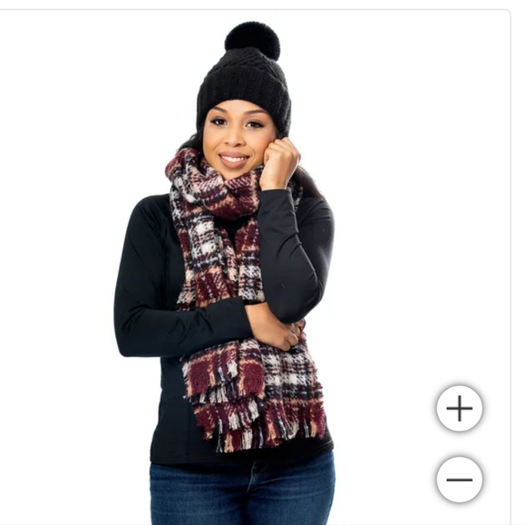 Emanuel Geraldo scarf and beanie set - Picture 2 of 2
